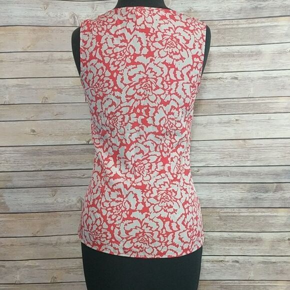 Banana Republic Ruffle Neck Sleeveless Top - Picture 4 of 4